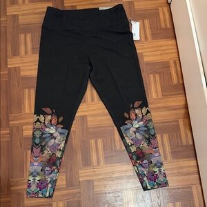 Soft Surroundings Black Floral-Trim Leggings